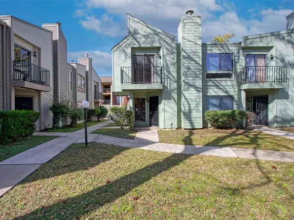 17202 Imperial Valley Drive #18, Houston, TX 77060