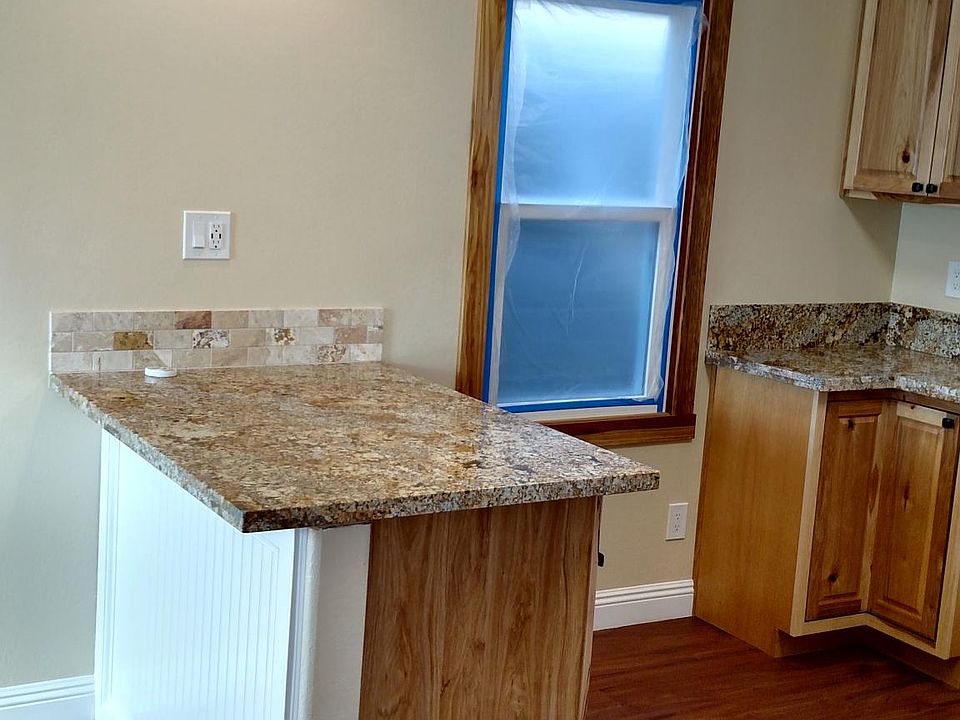 1st image of 225 Southlook Ave