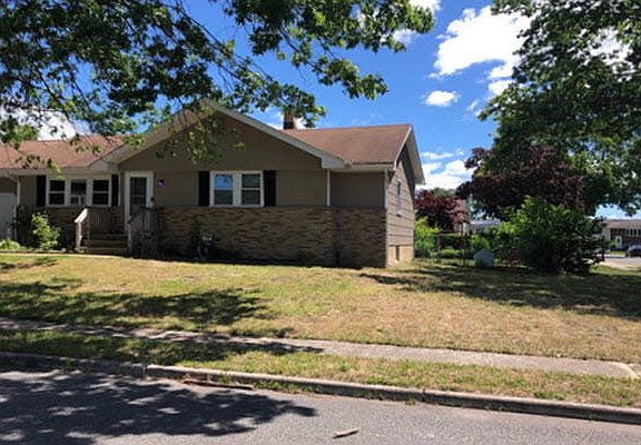 2nd image of 1003 Midwood Dr