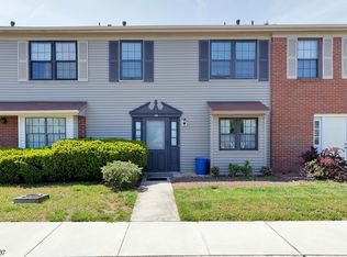 128 Hampton Ct, Somerset, NJ 08873