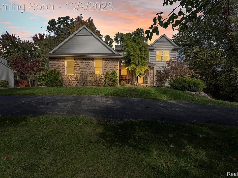 1st image of 1761 Spruce Dr