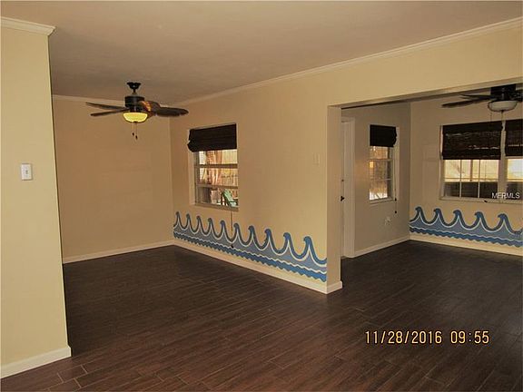 4th image of 30 Baywood Ave