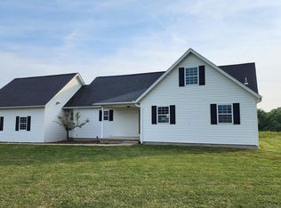 4159 E Richview Rd, Woodlawn, IL 62898