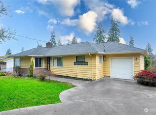 16024 Greenwood Ave N, Shoreline, WA 98133