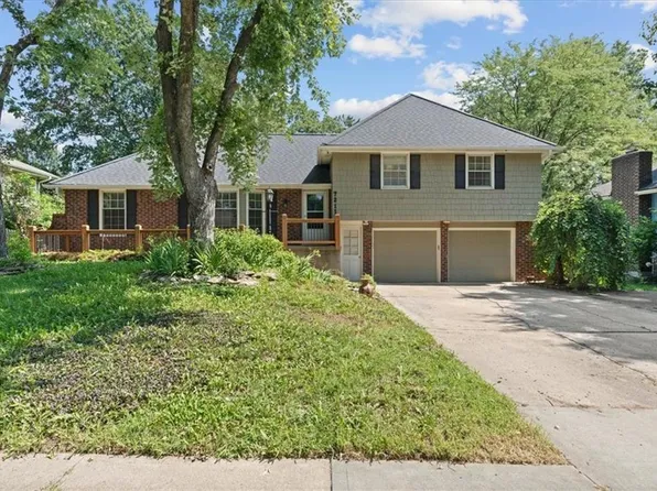 7211 N Highland Ave, Gladstone, MO 64118