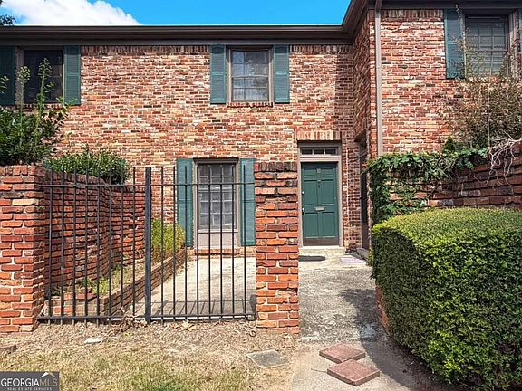 2nd image of 3079 Colonial Way APT B