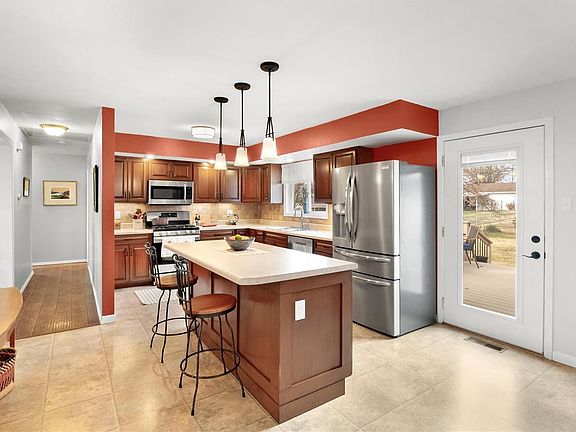 4th image of 2651 Baltusrol Dr