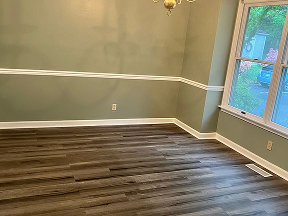5th image of 132 Harper Dr