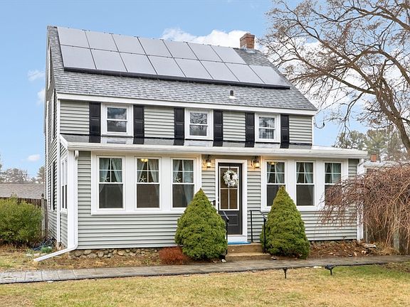 4th image of 820 Shawsheen St