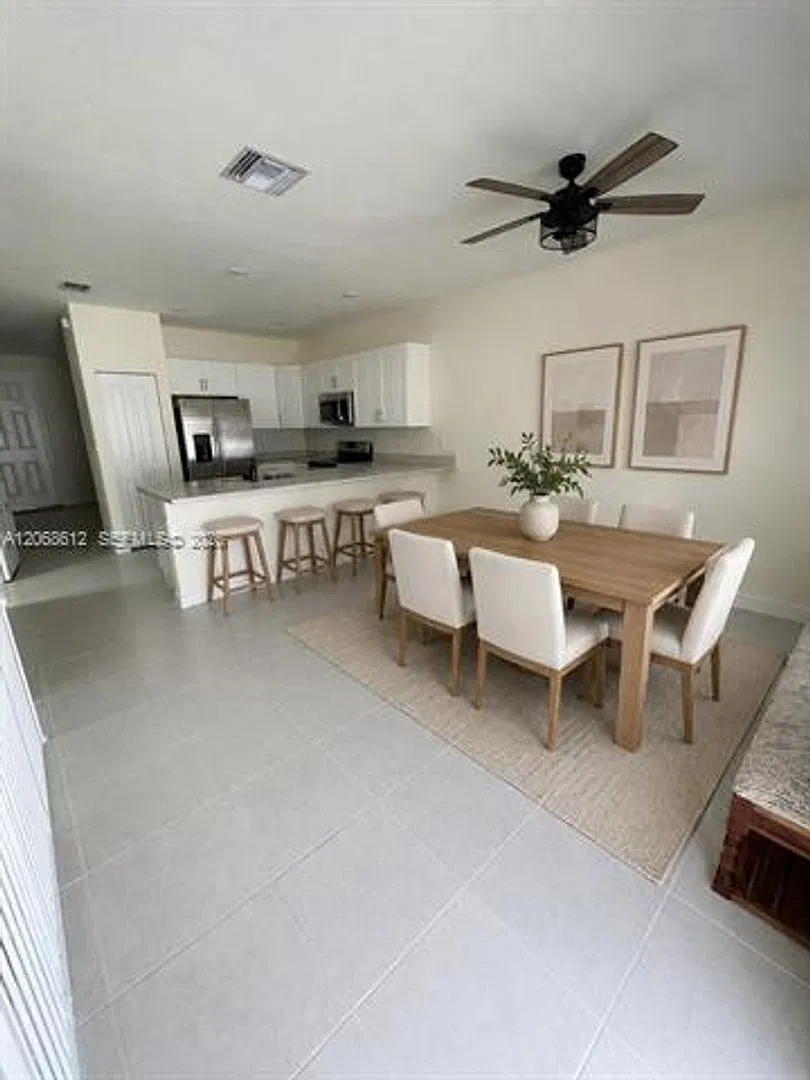 3413 W 113th St th 3413, Hialeah, FL 33018 — Photo 1