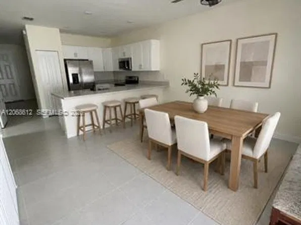 3413 W 113th St, Hialeah, FL