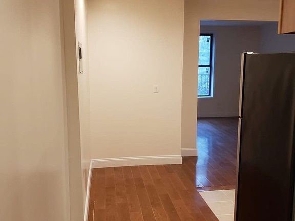 2nd image of 545 W 162nd St APT 32