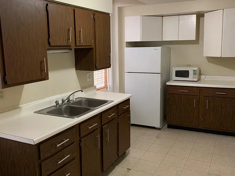 2325 Ohio Ave #2 — Photo 7