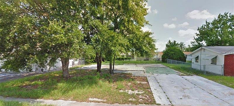 1st image of 5845 10th Ave