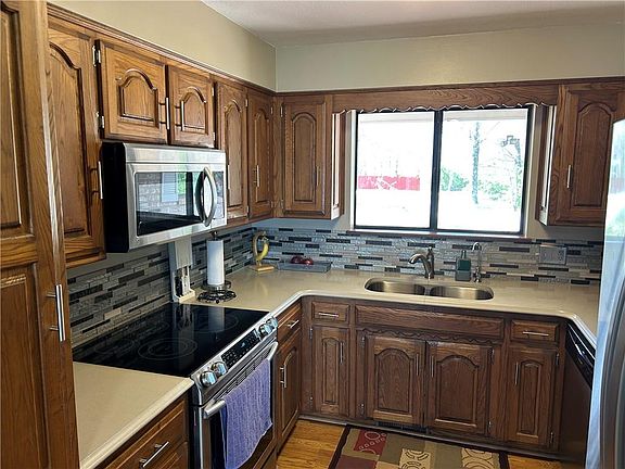 5th image of 7239 Orchard Point