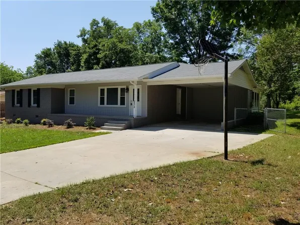 232 Woodberry Cir, Easley, SC 29642
