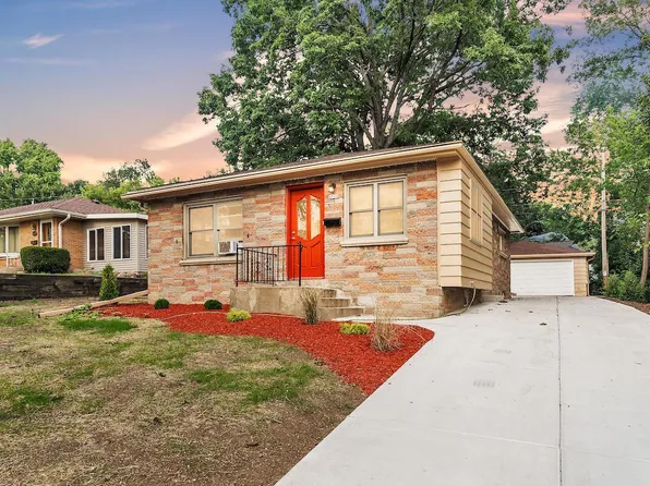 4526 South Taylor AVENUE, Milwaukee, WI 53207