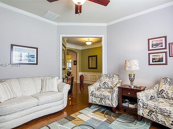 5th image of 95 Bainbridge Way