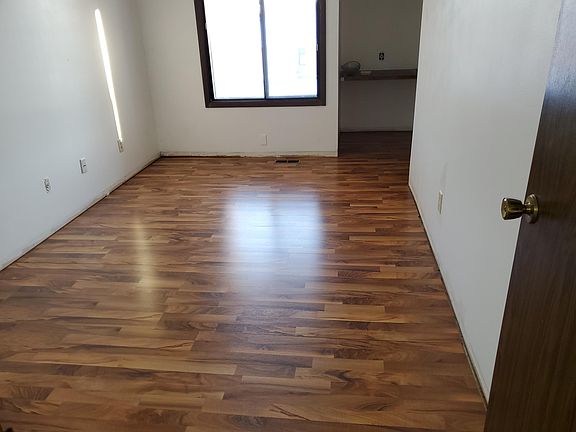 3rd image of 1266 Trailwood S
