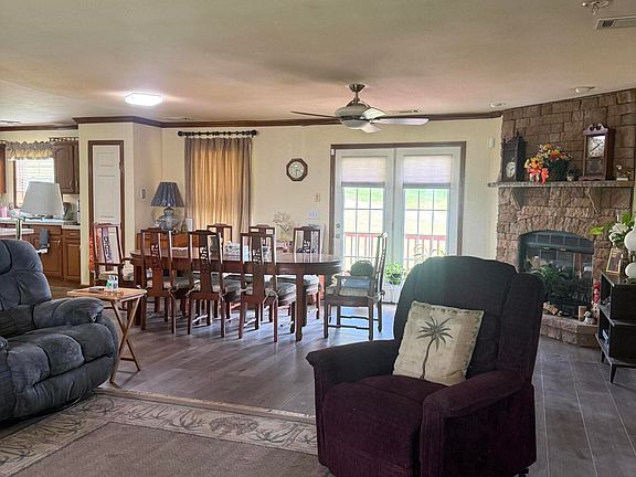 5th image of 1128 County Road 461