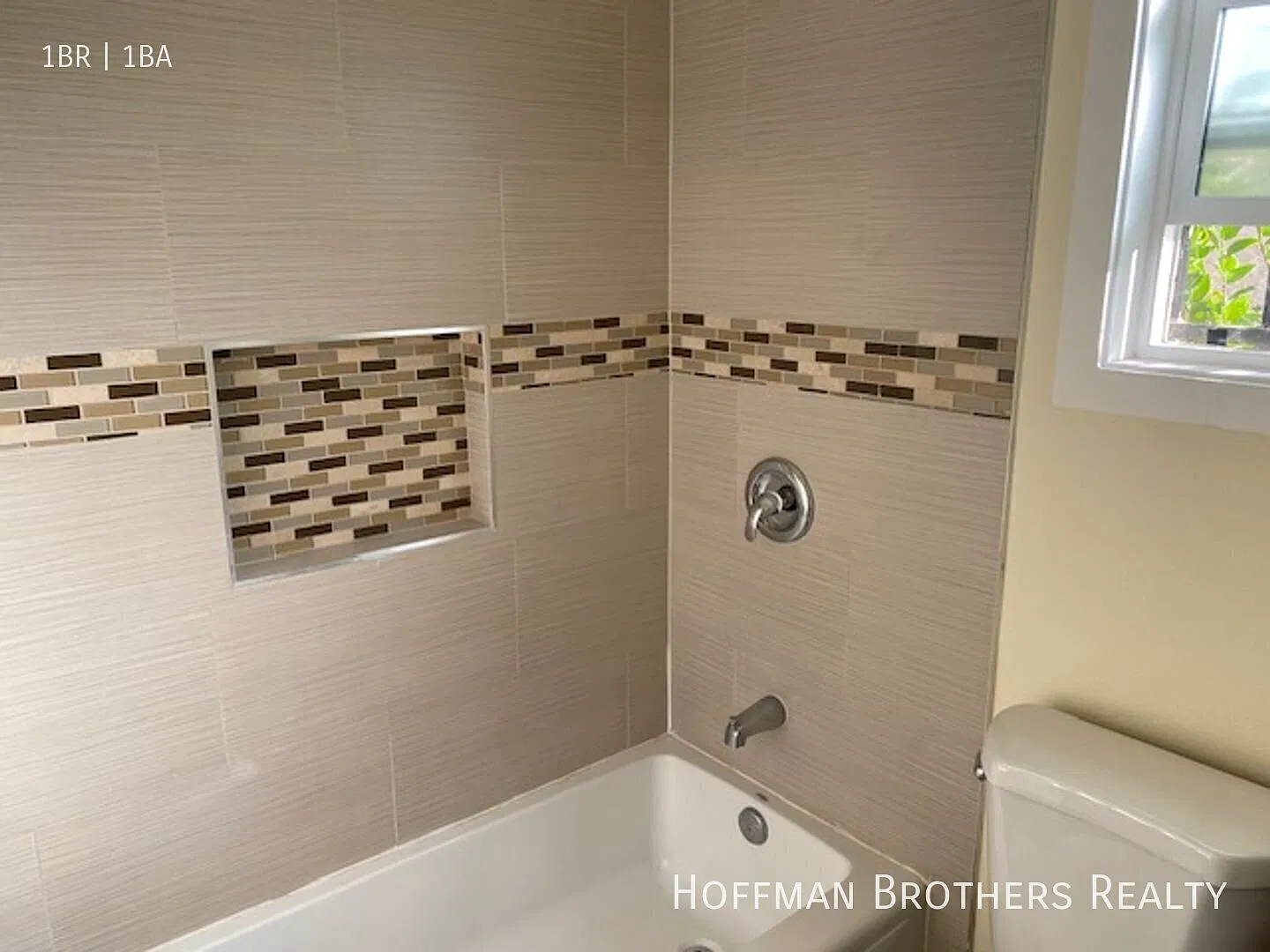 Section 8 Welcome! Bright 1br With Appliances, Water + Trash Included & No App Fee! — Photo 3