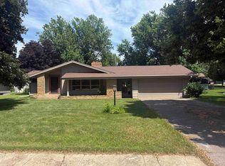 708 S Relanto St, Freeman, SD 57029