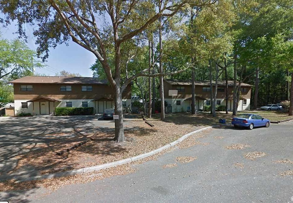 1st image of 520 NE 21st Ln