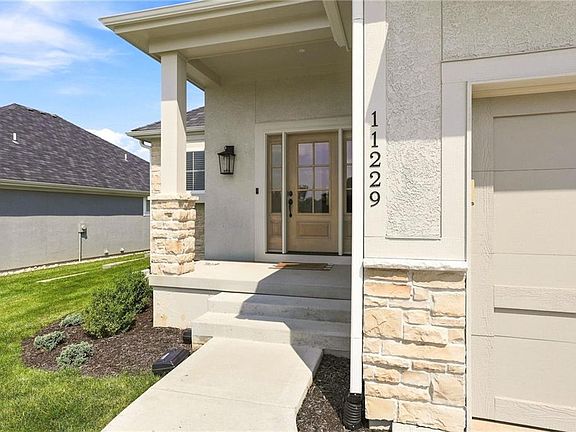 4th image of 11229 Brome Dr