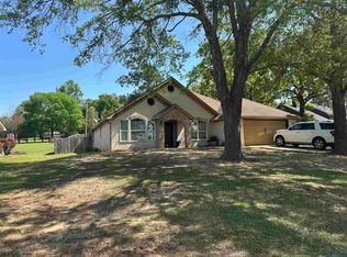 105 Bob White Dr, Gilmer, TX 75645