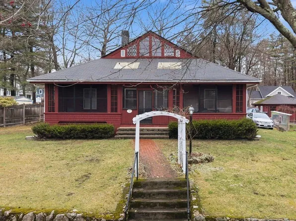 53 Dean St, Westwood, MA 02090