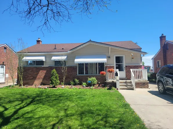 446 Arcola St, Garden City, MI 48135