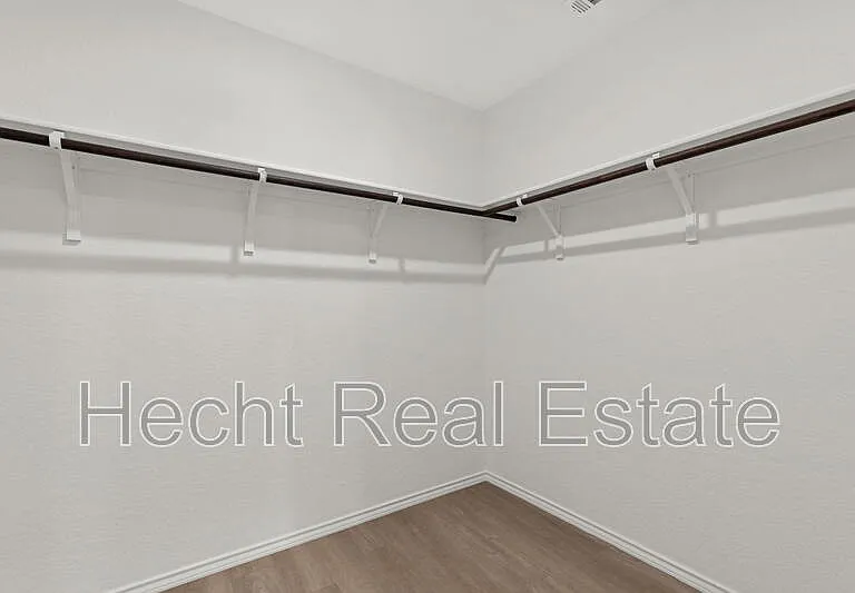 2910 Green Finch — Photo 18