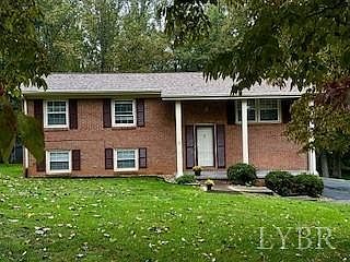 2nd image of 32 Pine Dr