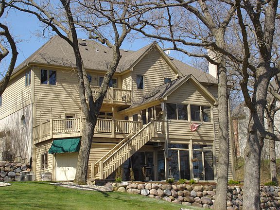 View of back of home