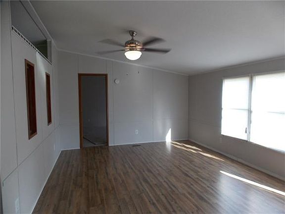 2nd image of 2213 Cedar Trl