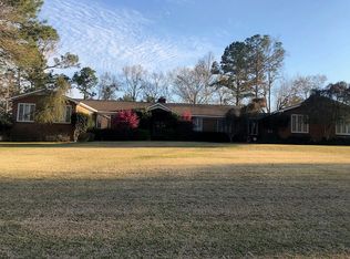 25 Hillcrest Ave, Hawkinsville, GA 31036