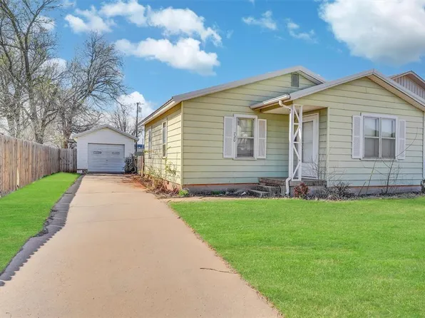 720 W 2nd St, Elk City, OK 73644