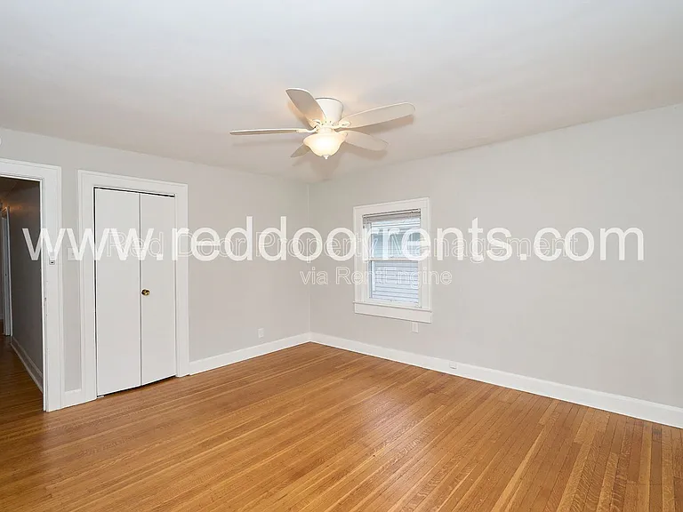 4704 N College Ave — Photo 3
