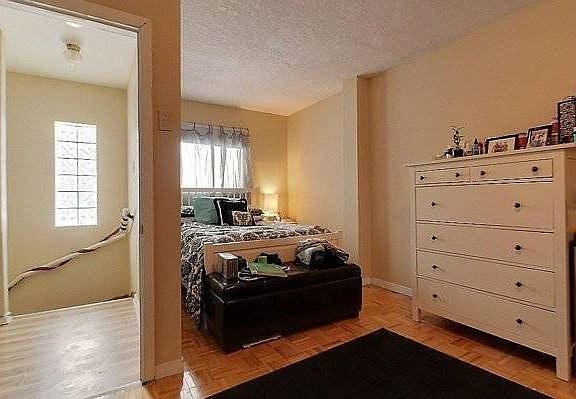 4th image of 331 Spruce St #B