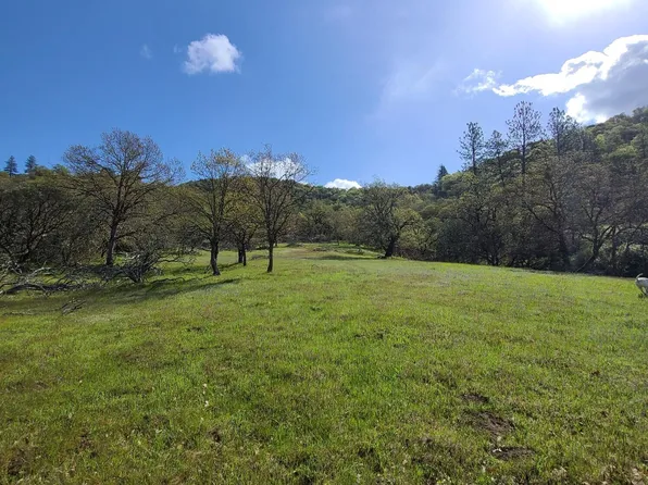 Upper River Rd, Gold Hill, OR 97525