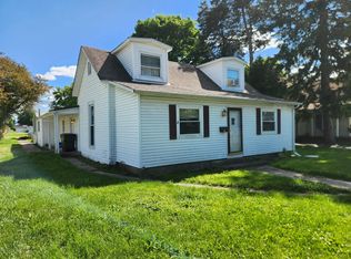 621 Washington St, Hope, IN 47246