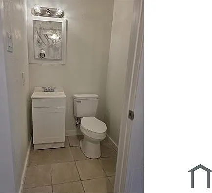 1344 W Agarita Ave — Photo 11
