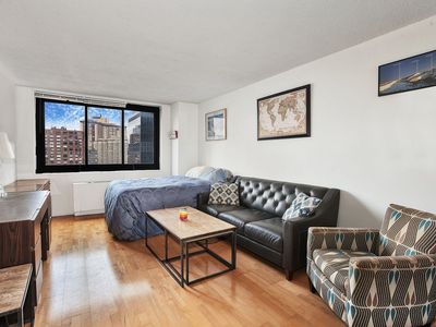 347 W 57th St APT 28, New York, NY, 10019