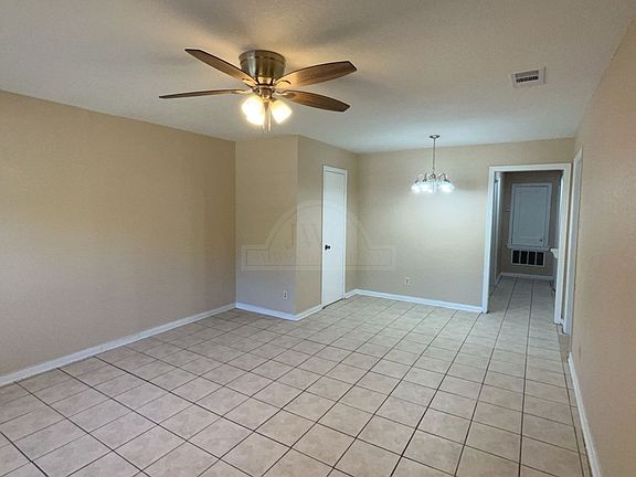 5th image of 1802 Poage Ave