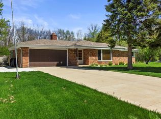 N70W13450 Brentwood Dr, Menomonee Falls, WI 53051