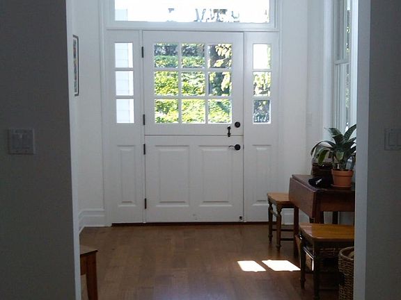 4th image of 2131 N Valley Dr