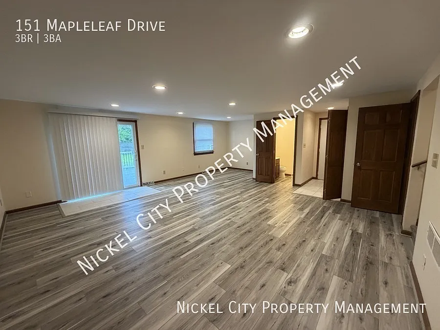 151 Mapleleaf Drive- SFH — Photo 2