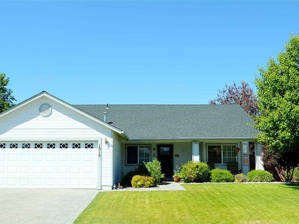 1st image of 1313 E Aylesbury Ct
