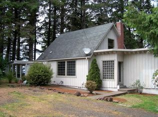 5741 NE Hazel Ct, Newport, OR 97365