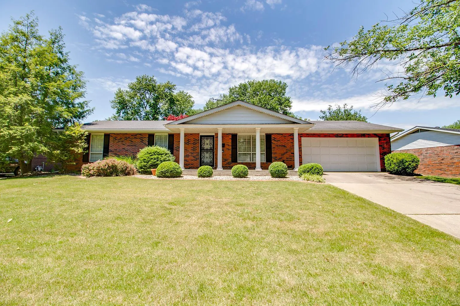 2324 Chadwick Dr photo 1